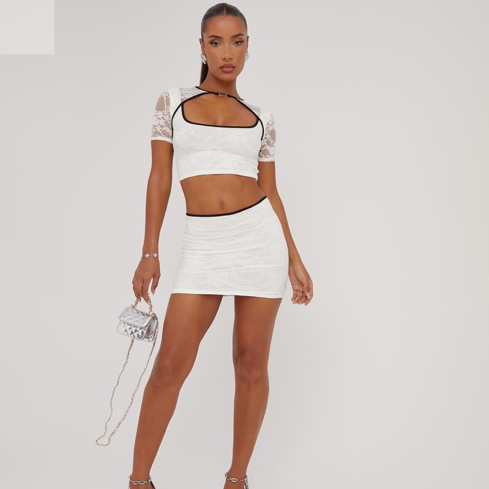White lace skirt set